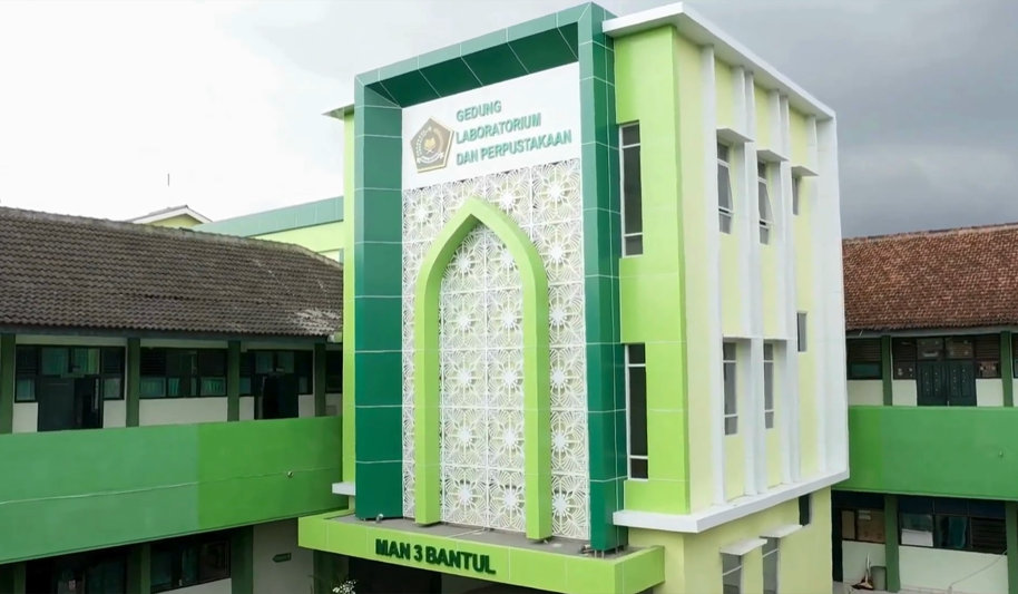 MAN 3 Bantul Building